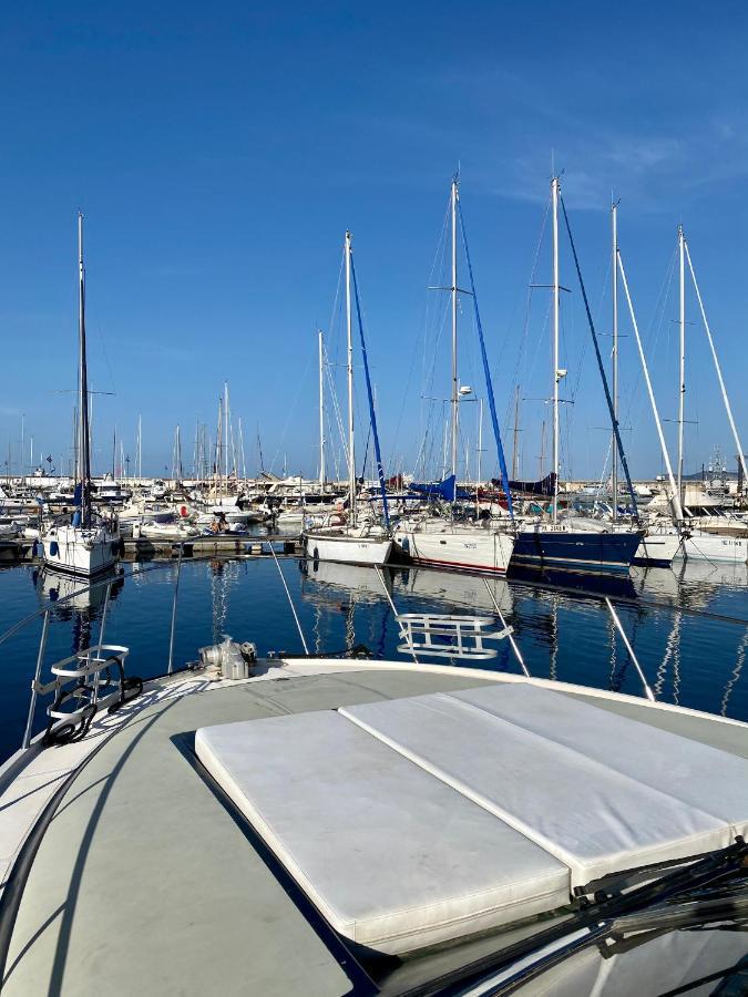 Panaby Houseboat Hotel Palermo Buitenkant foto